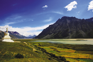 那一天，你我相逢在然烏湖邊